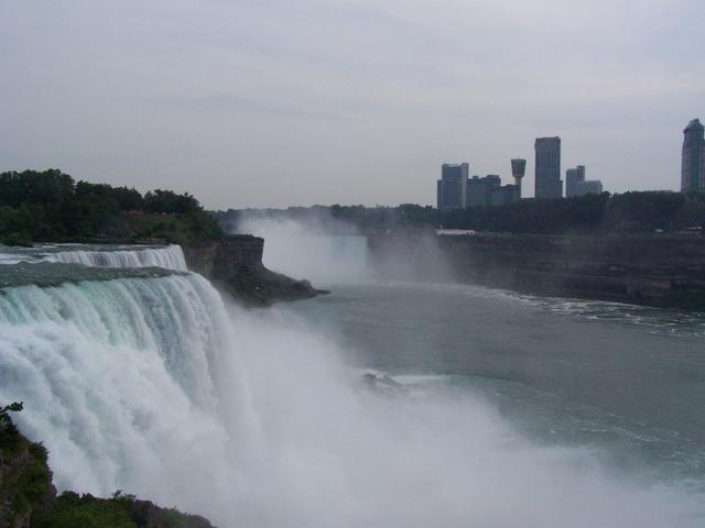 100_2098.JPG_s