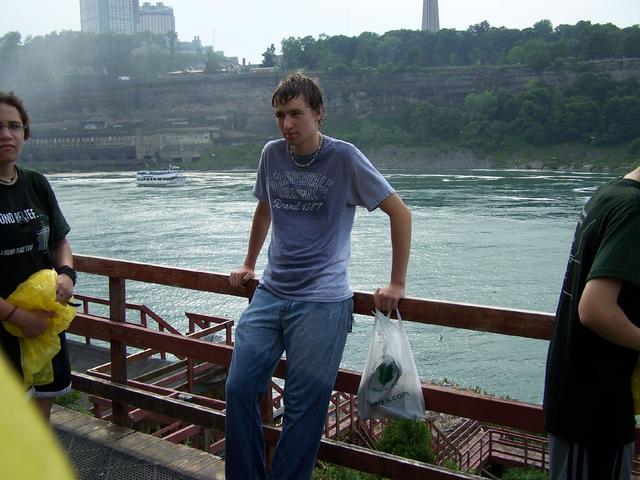 100_0962.JPG_s